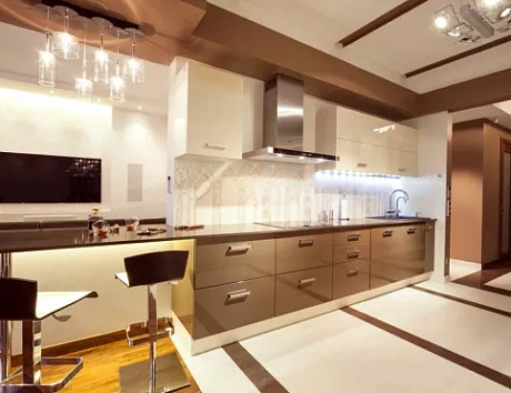 Коричневая кухня в Санкт-Петербурге