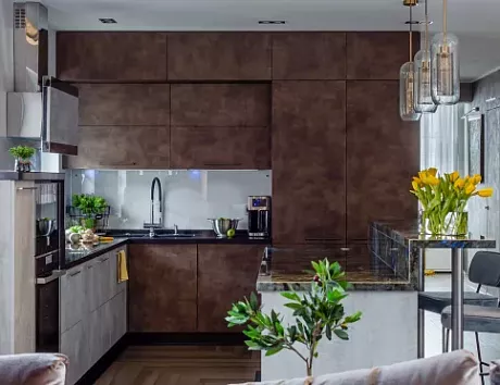 Коричневая кухня в Воронеже