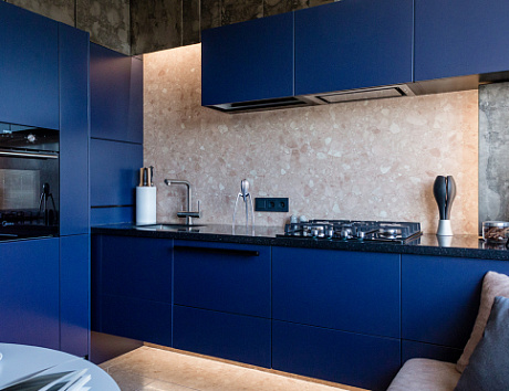 Синяя кухня в Санкт-Петербурге