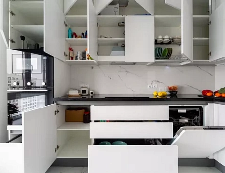 Светлая кухня в Воронеже