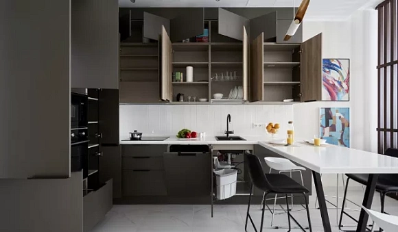 Коричневая кухня в Воронеже