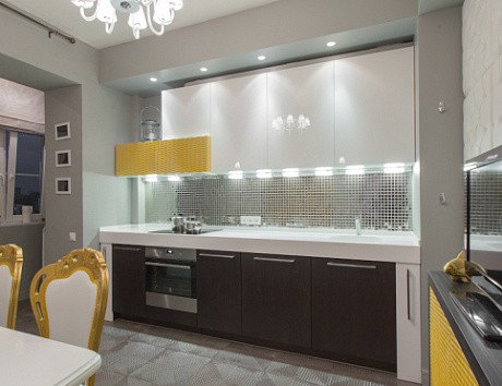 Коричневая кухня в Чите