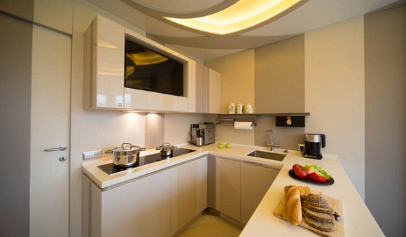 Бежевая кухня во Владивостоке