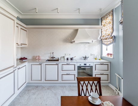 Белая кухня в Мурманске