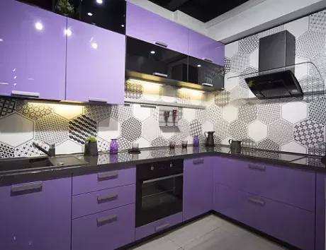 Фиолетовая кухня в Ярославле