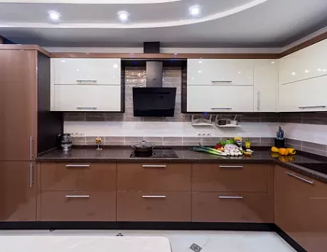 Коричневая кухня в Воронеже