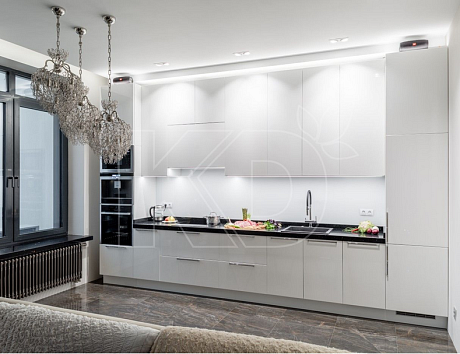 Белая  кухня в интерьере